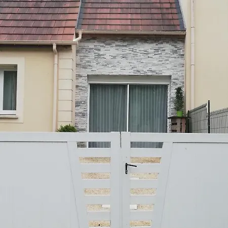 Studio Duplex Avec Entree Privee A 10mn De Disney * Dampmart